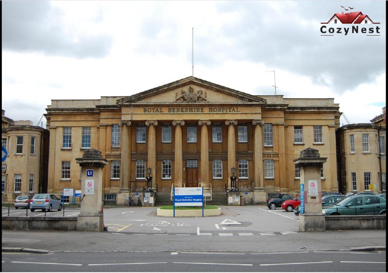Lovely 2 Bed 2 Bath Flat & Parking By Cozynest Apartment